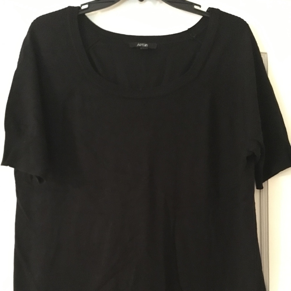 Short Sleeve Light Sweater